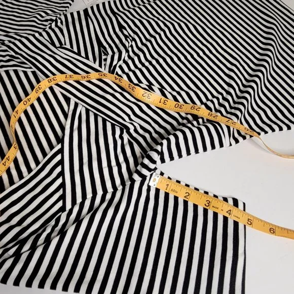 Elle, size L, front wrapped, mid-length sleeve, knit top blk/wht  stripe. NWOT. - Picture 6 of 12